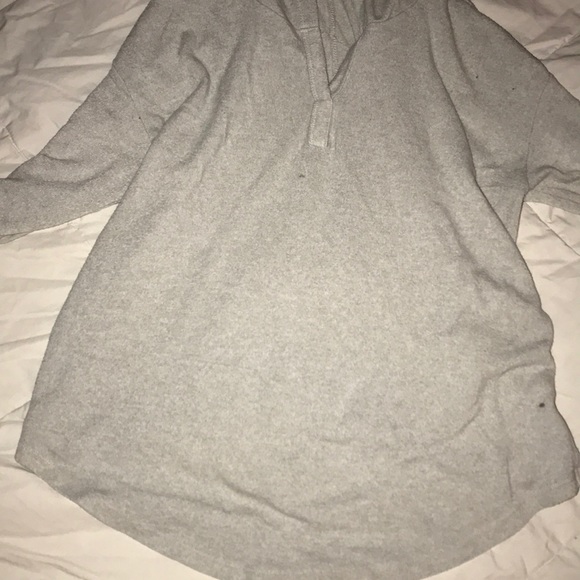 hollister sweatshirt - Picture 3 of 4